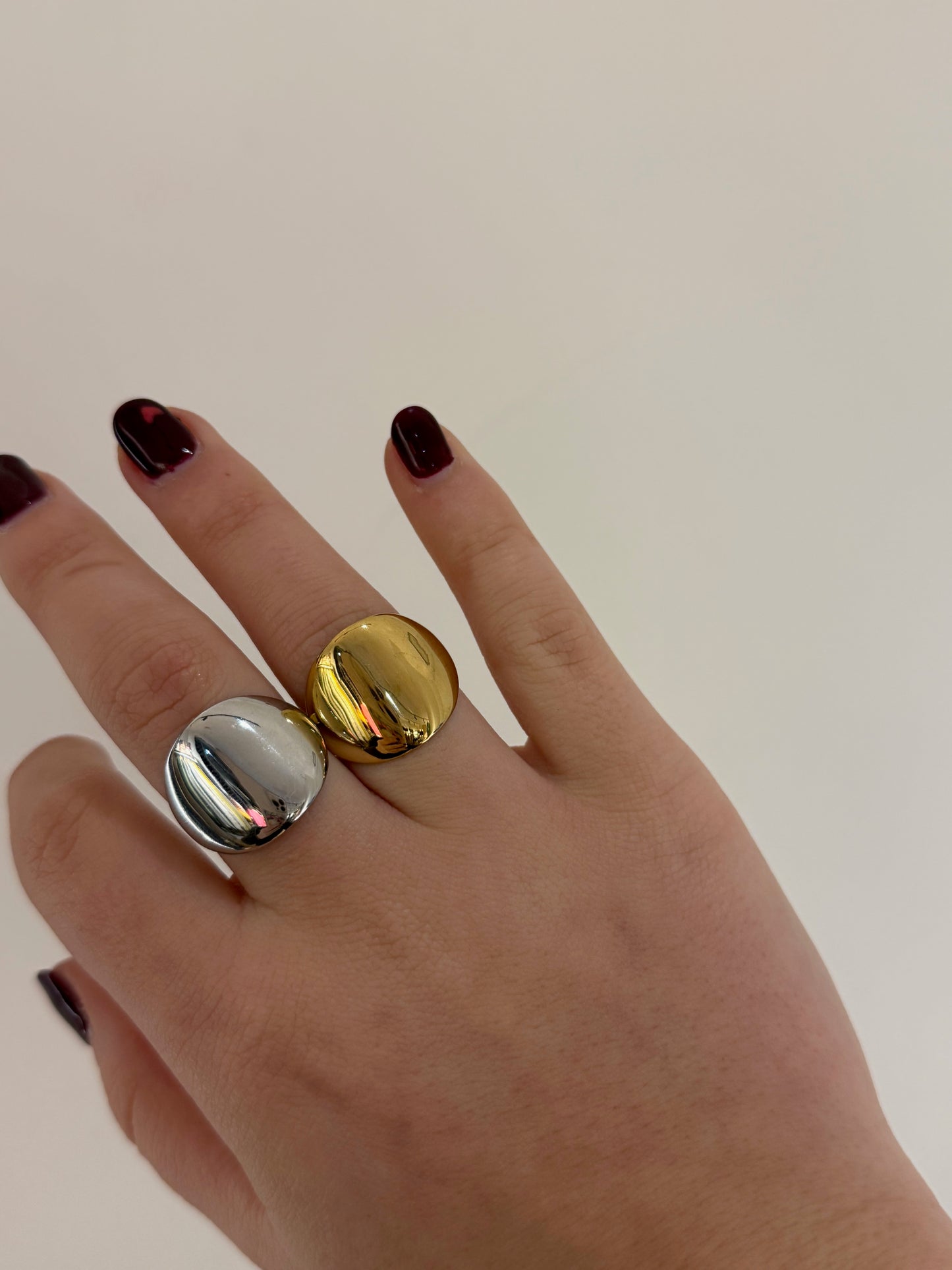 Anillo James