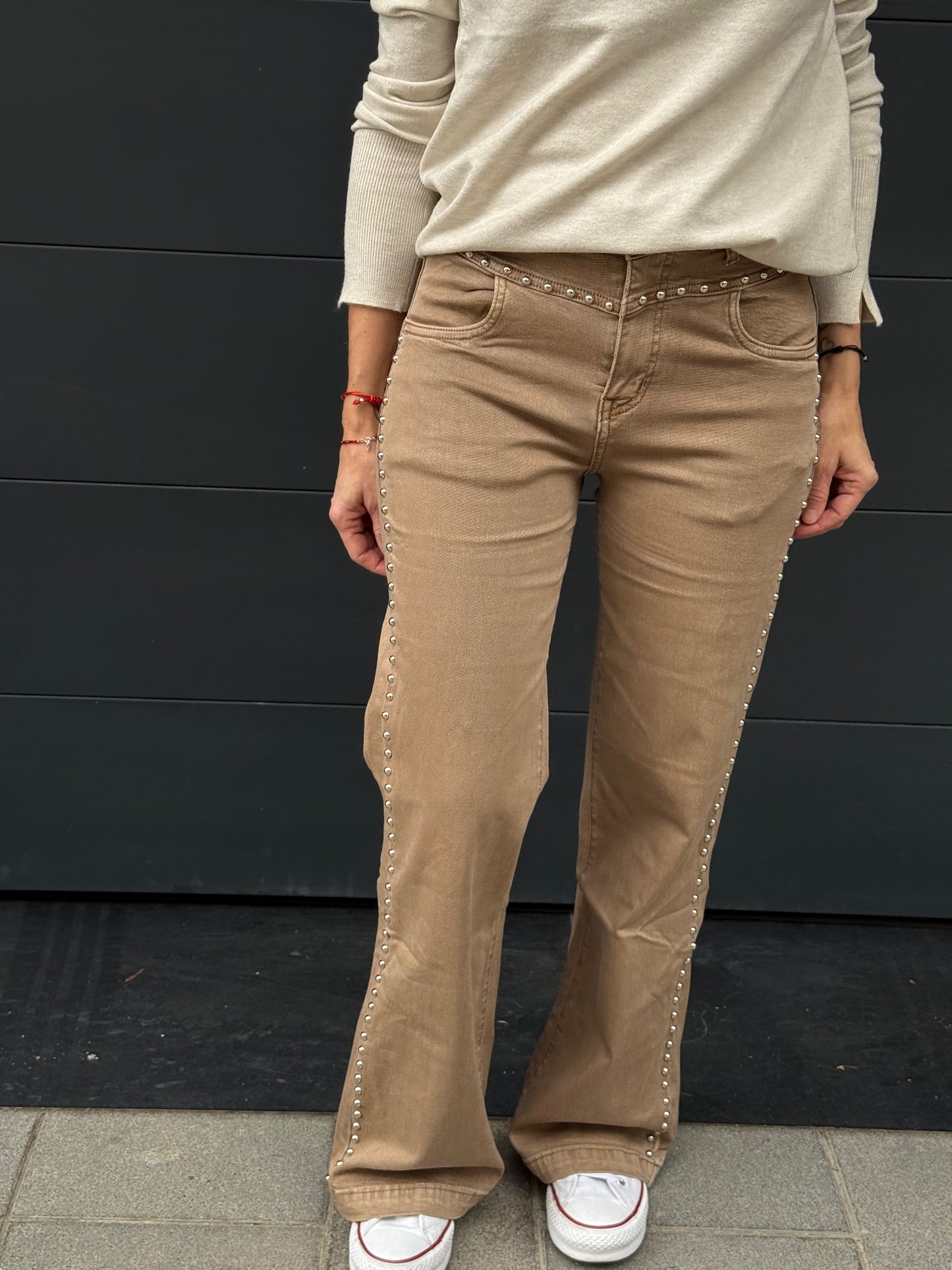 Pantalón Tachuelas