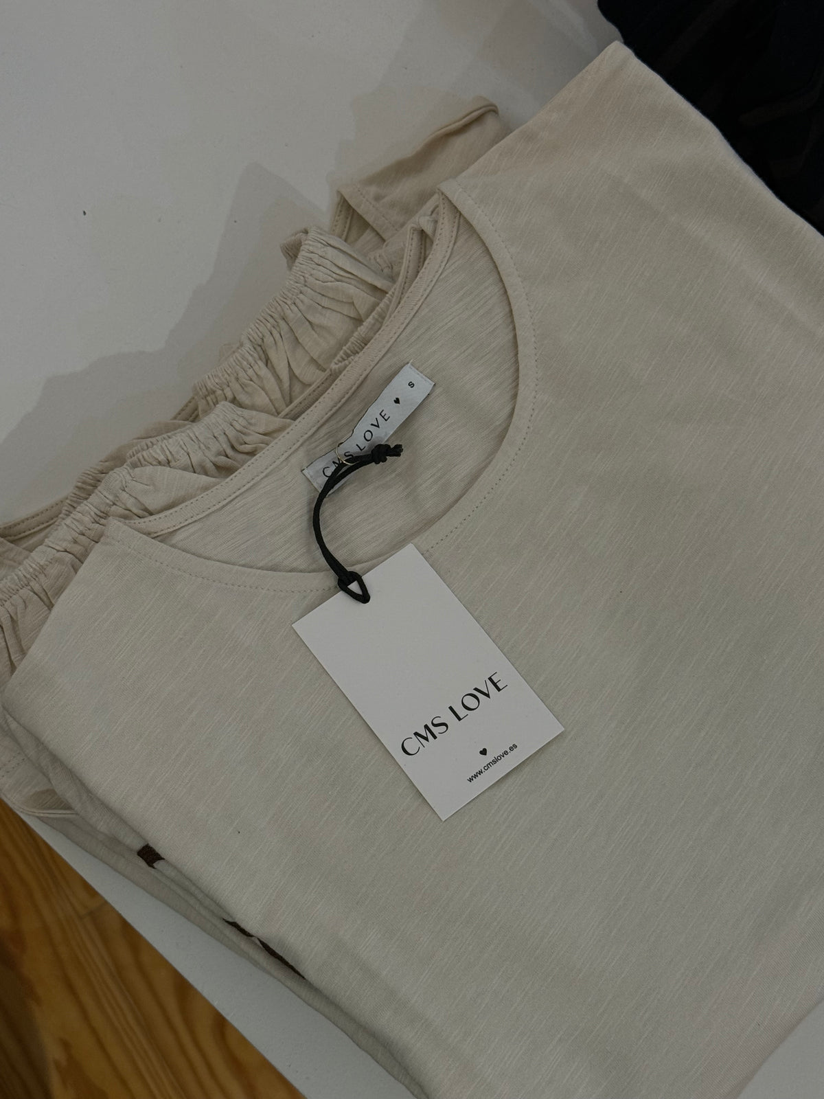 Camiseta Abullonada CMS Love