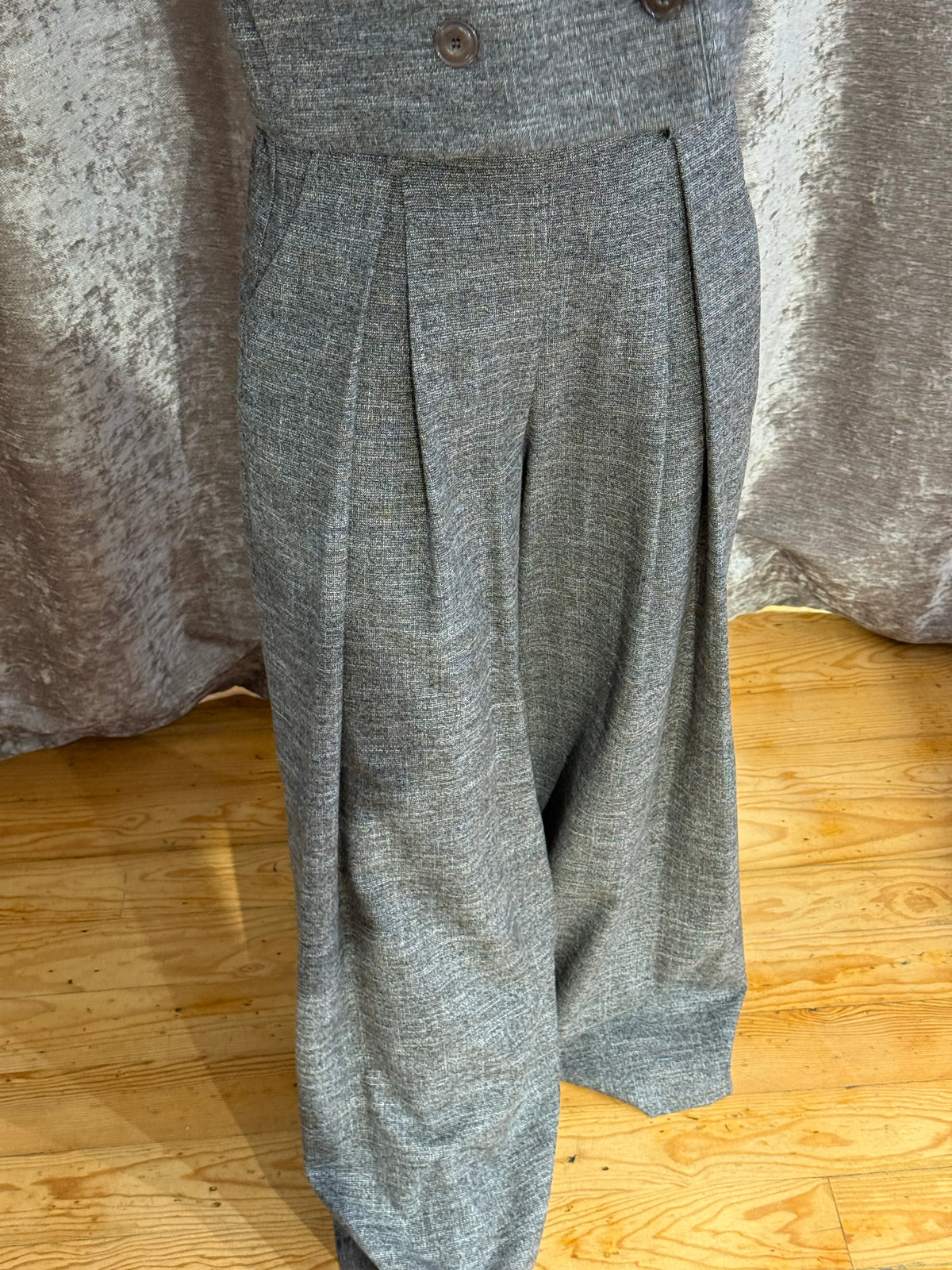 Traje Paz Torras