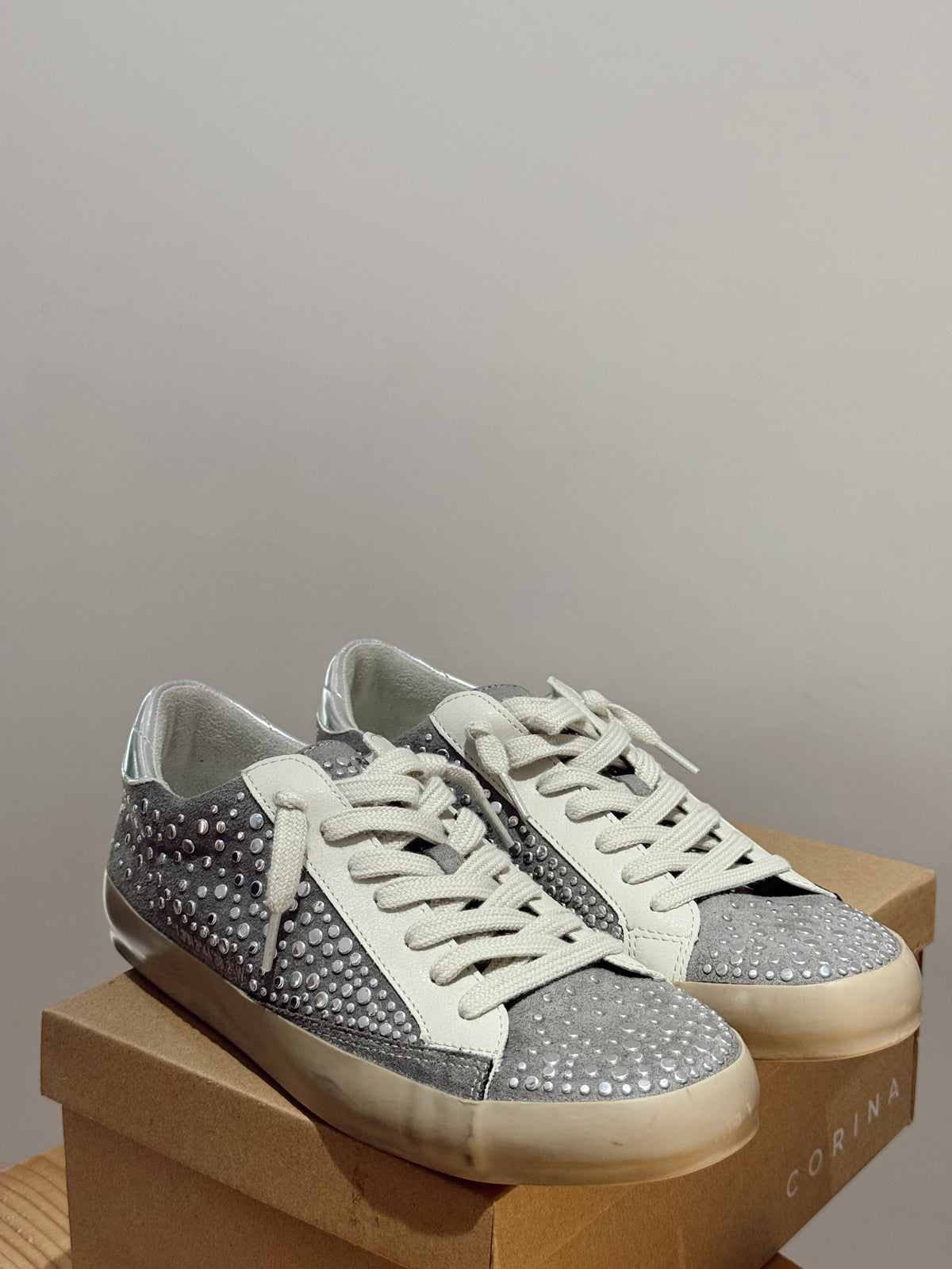 Zapatilla Tachuelas