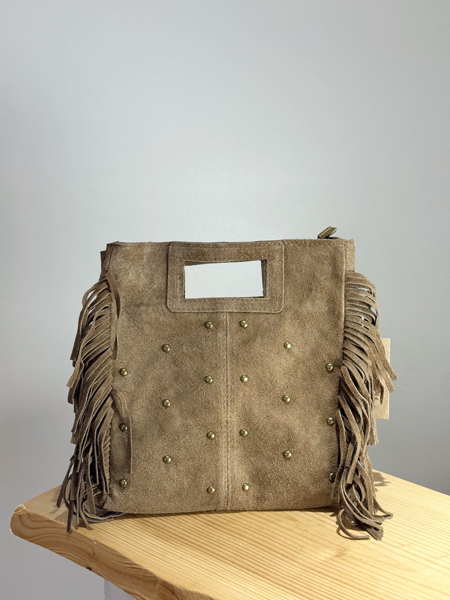 Bolso Flecos Tachuela