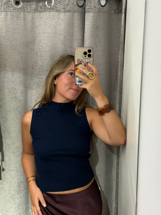 Top Laura