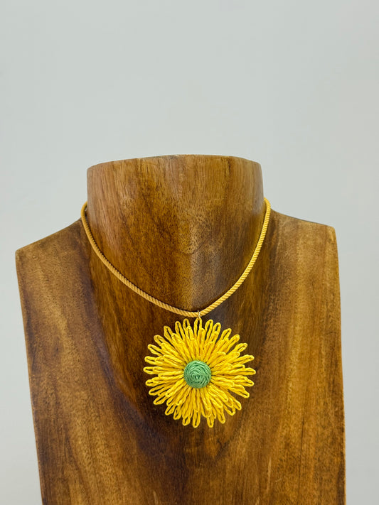Collar Flower